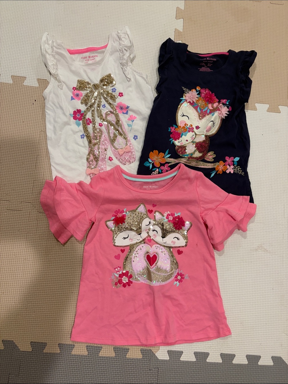 Isaac Mizrahi Girls' Pink, White & Navy Sequin Animal Graphic Tees